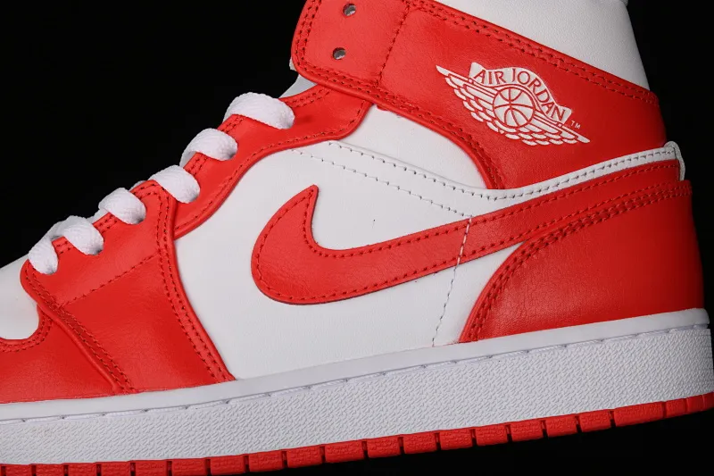 All Categories Air Jordan Jordan Series Basketball Shoes Air Jordan 1 Mid Air Jordan 1 Mid AJ1 Joe 1 White Orange Mid-top Versatile Casual Sports Shoes BQ6472-116